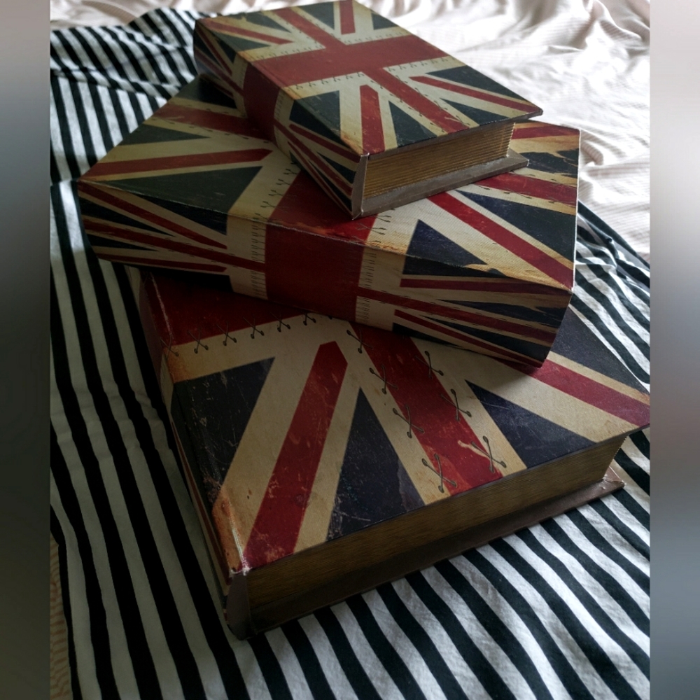 London Book Cases